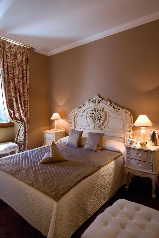 Hotel Chateau De La Tour Cannes Camera foto