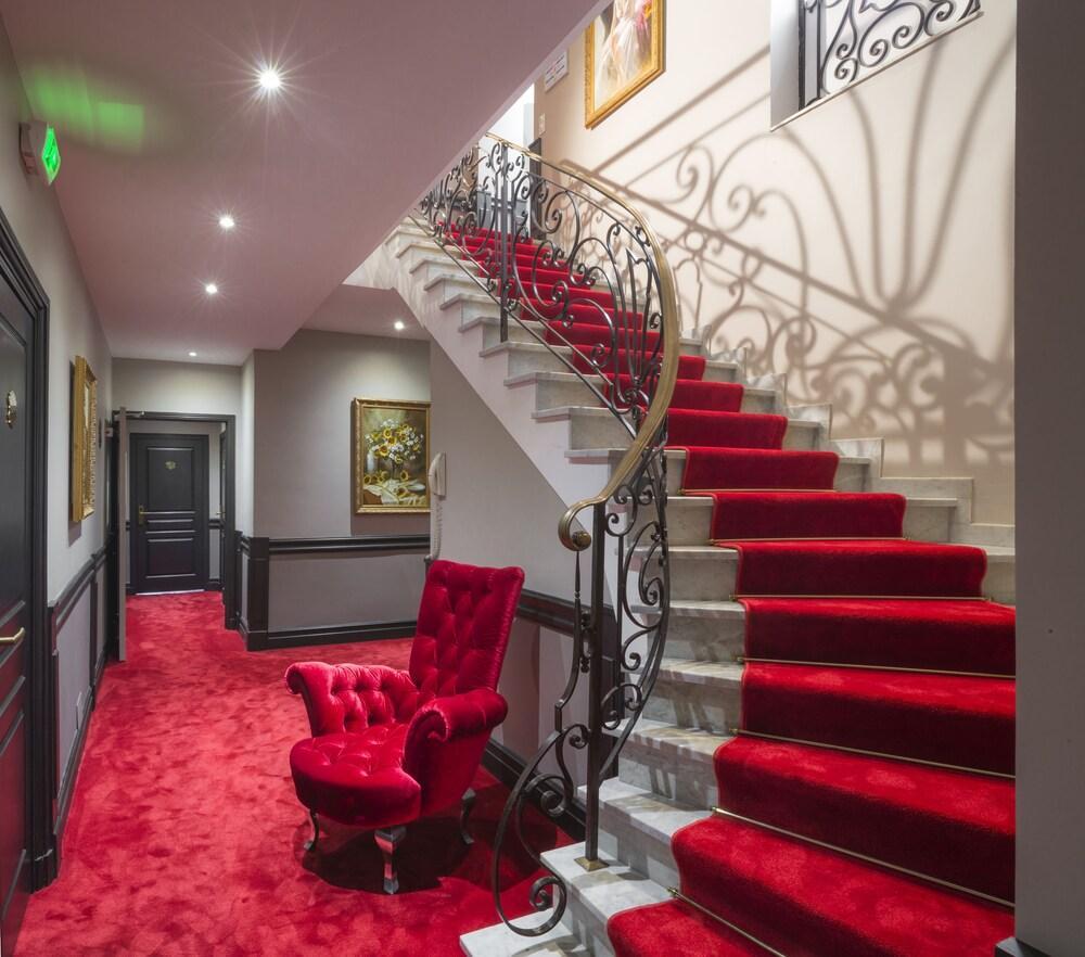 Hotel Chateau De La Tour Cannes Esterno foto