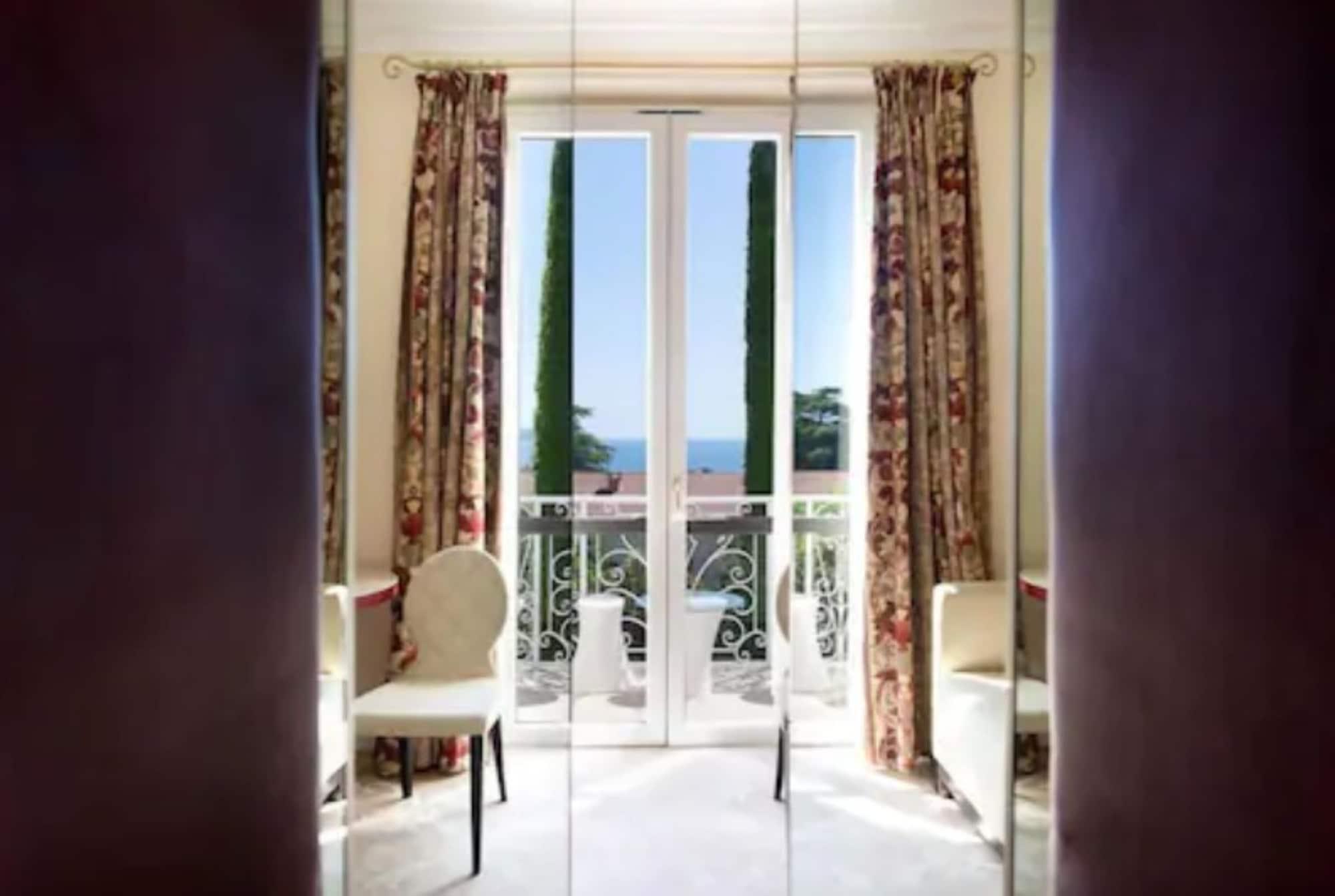 Hotel Chateau De La Tour Cannes Esterno foto