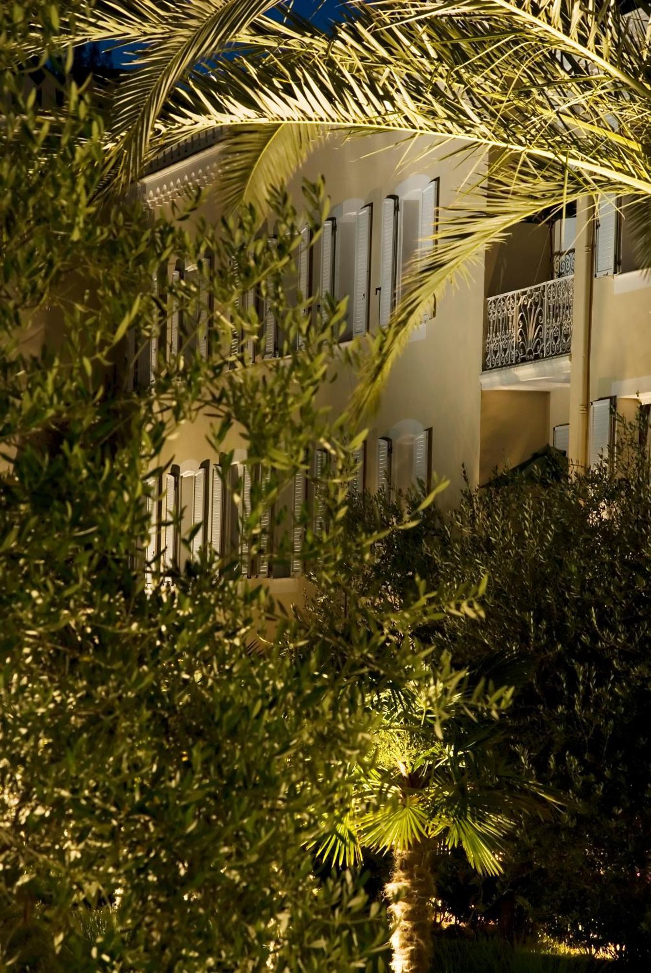 Hotel Chateau De La Tour Cannes Esterno foto