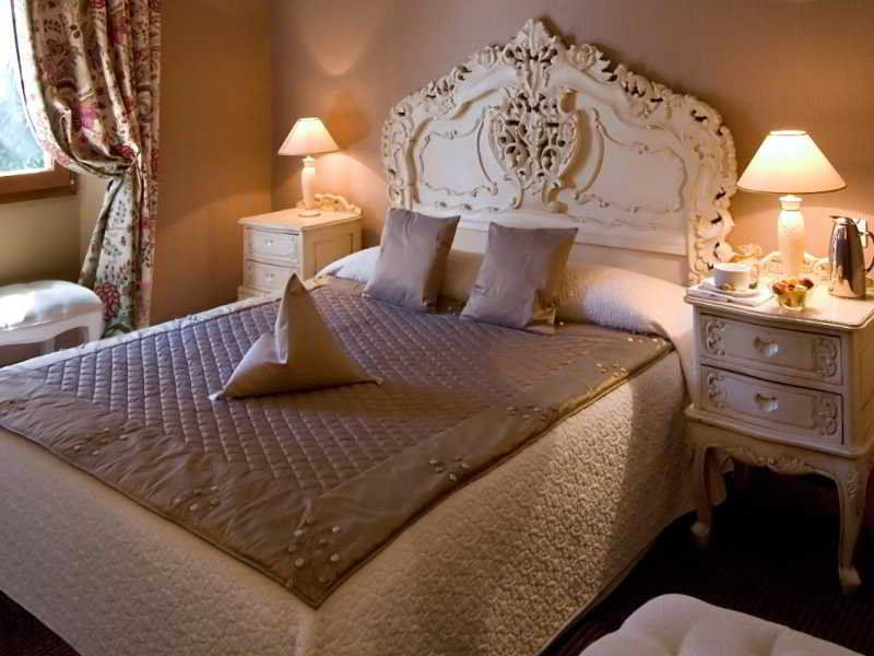 Hotel Chateau De La Tour Cannes Esterno foto