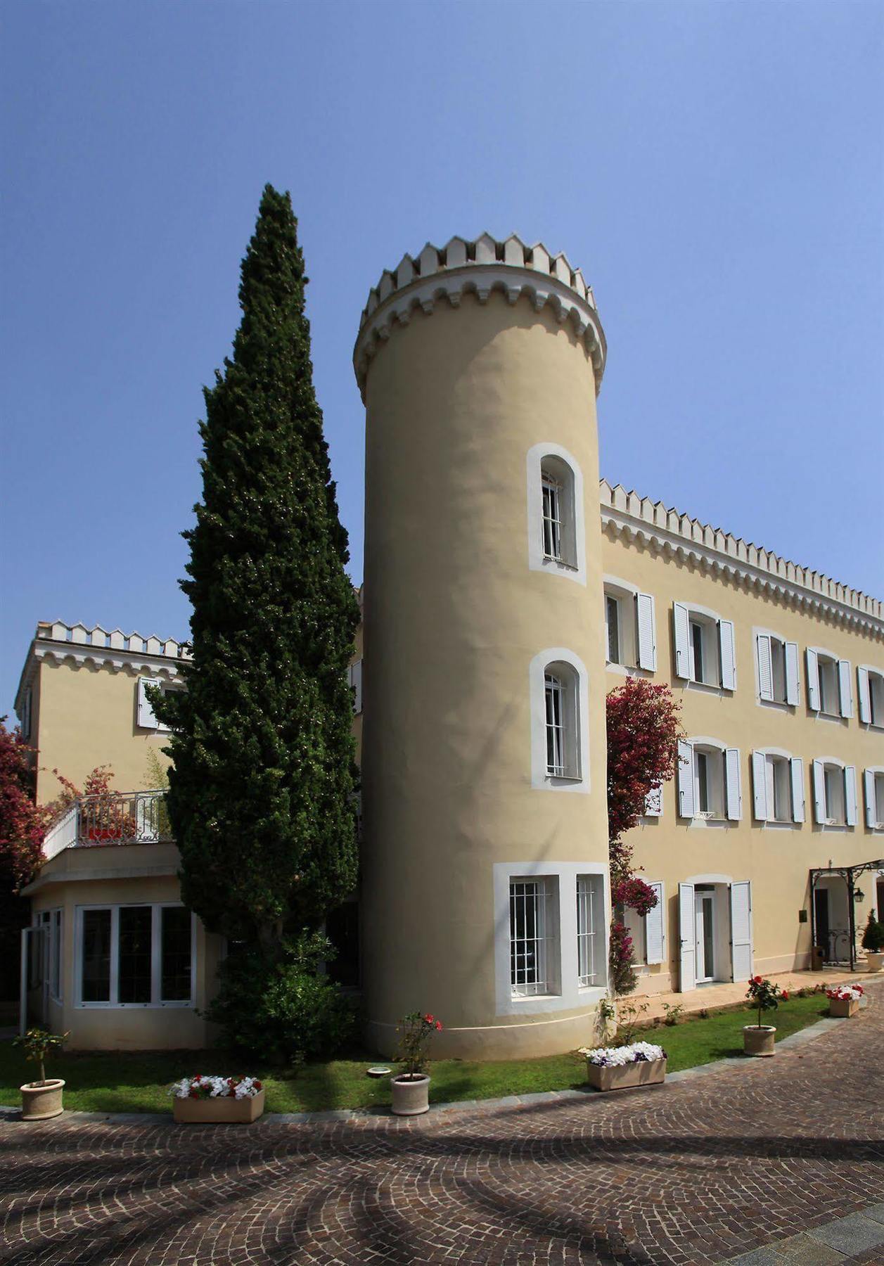 Hotel Chateau De La Tour Cannes Esterno foto