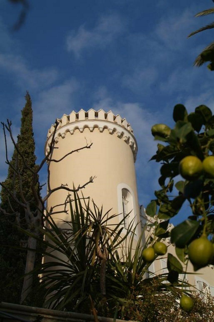 Hotel Chateau De La Tour Cannes Esterno foto